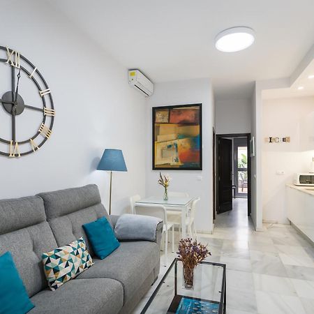 Apartamento Triana Deluxe Con Patio Privado Sevilha Exterior foto